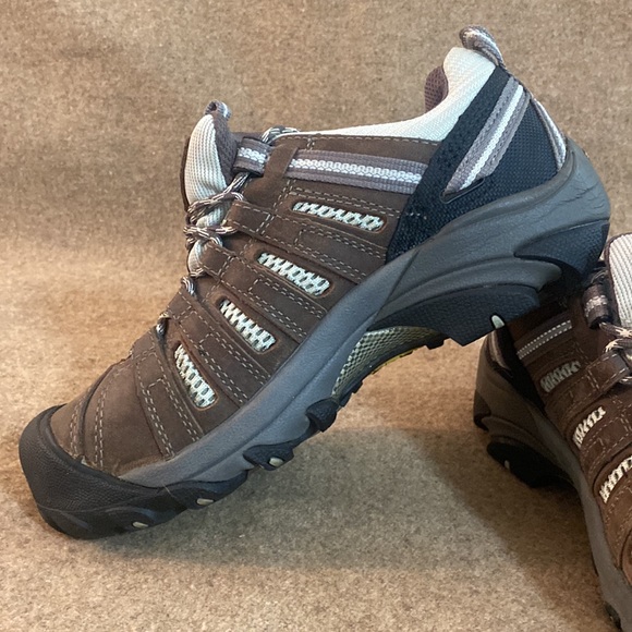 Keen Utility Safety Toe. Work Shoe NEW Womens US 6.5.  ASTM  F2413-11 - Picture 2 of 9